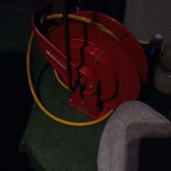 Retractable Cord Reel: 50 ft