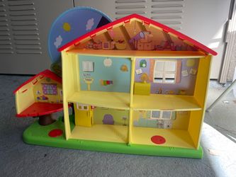 Peppa Pig Doll House