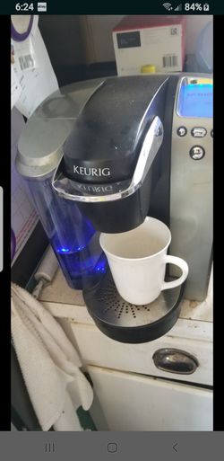 KEURIG DIGITAL COFFEE MAKER WITH New POD HOLDER EXCELLENT CONDITION