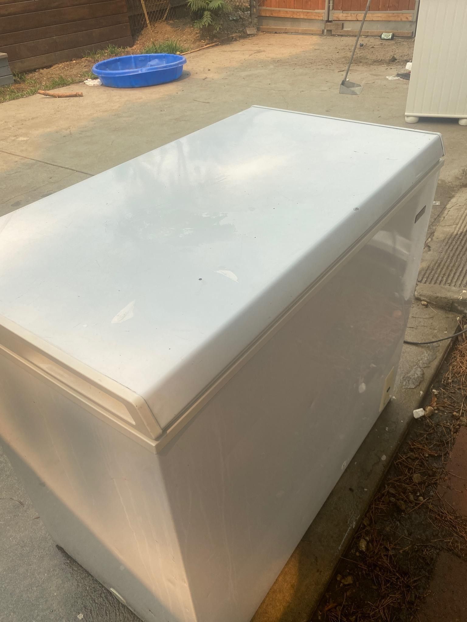 Idylis 7.0 cu. Ft chest freezer