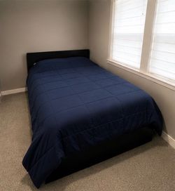 Queen Storage Bed Frame with Lift Storage MATTRESS INCLUDED