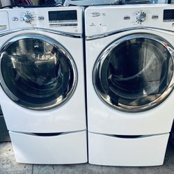 WHIRLPOOL. WASHER AND GAS DRYER 