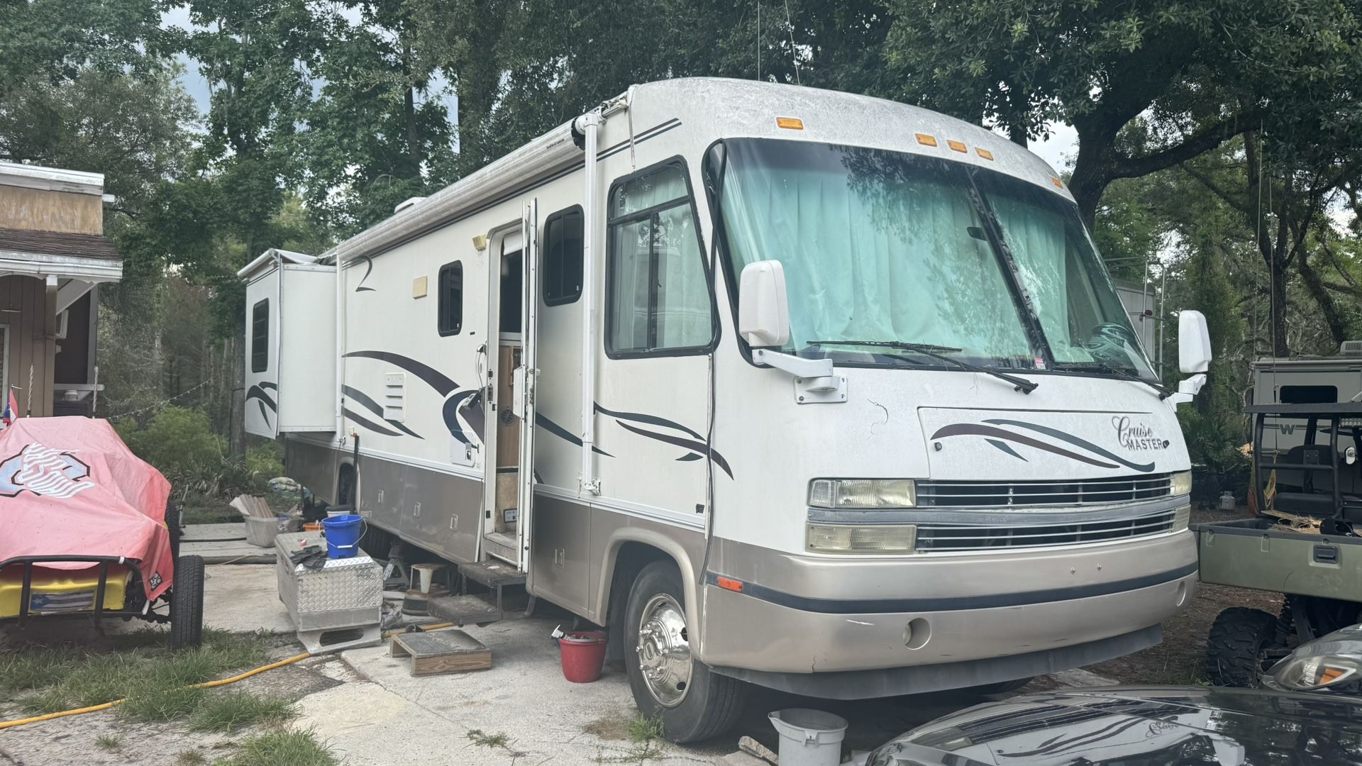 2001 George Bay Cruise Master