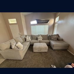 Sectional Couch 