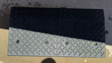 Heavy Duty Rubber Curb Ramp 4000lbs Load Capacity Anti Slip