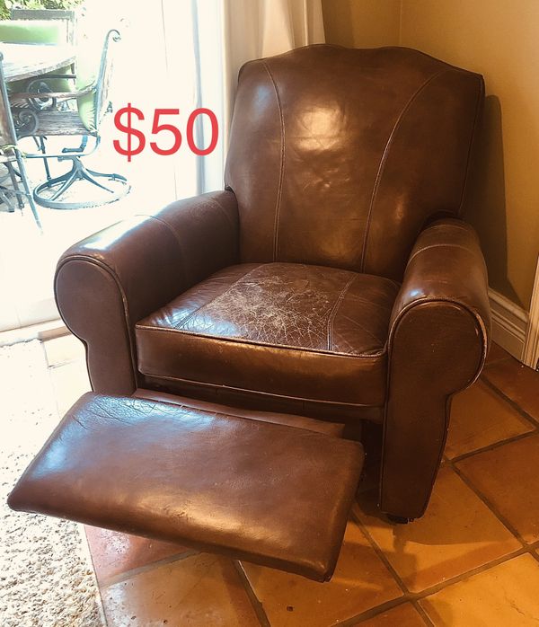 Leather Recliner for Sale in Miami, FL OfferUp