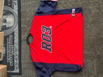 Raspberry hills jersey size small