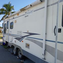 2004 Camper