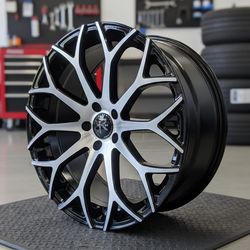 High Contrast. High Impact. ​The Look: This wheel features a black base with a brightly machined face that makes the spoke pattern pop against your ti