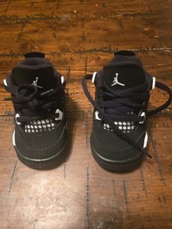 Jordan 4s size 4c