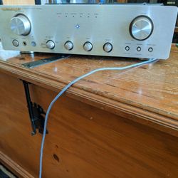 Marantz Integrated Amplifier