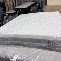 SALE 💥 KING MATTRESS TEMPURPEDIC ADAPT MEDIUM $999