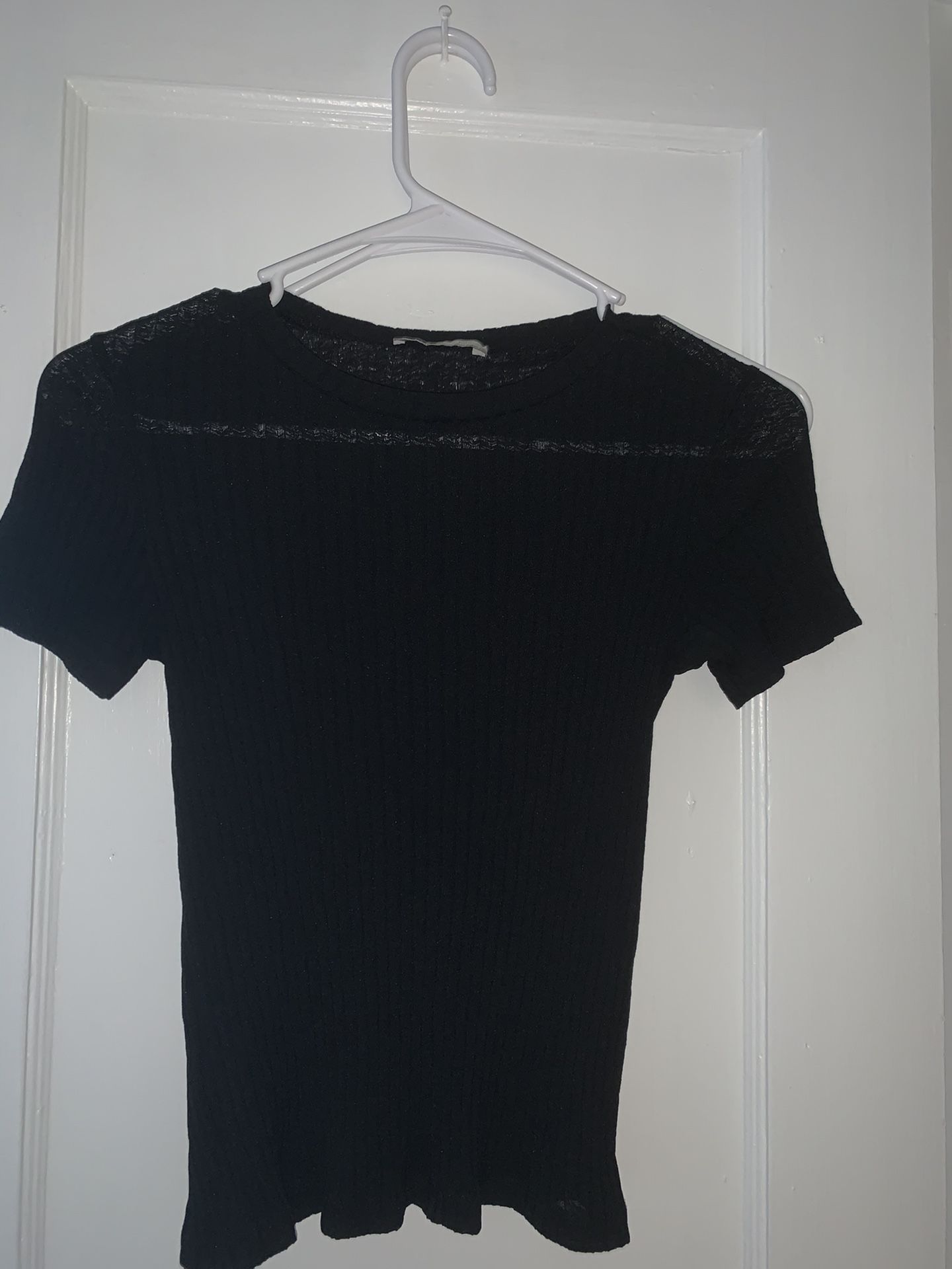 Zara women’s top- size s