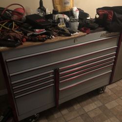 Snap on Artic Silver & cranberry 11 drawer box