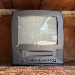 13” GE CRT TV w VHS COMBO