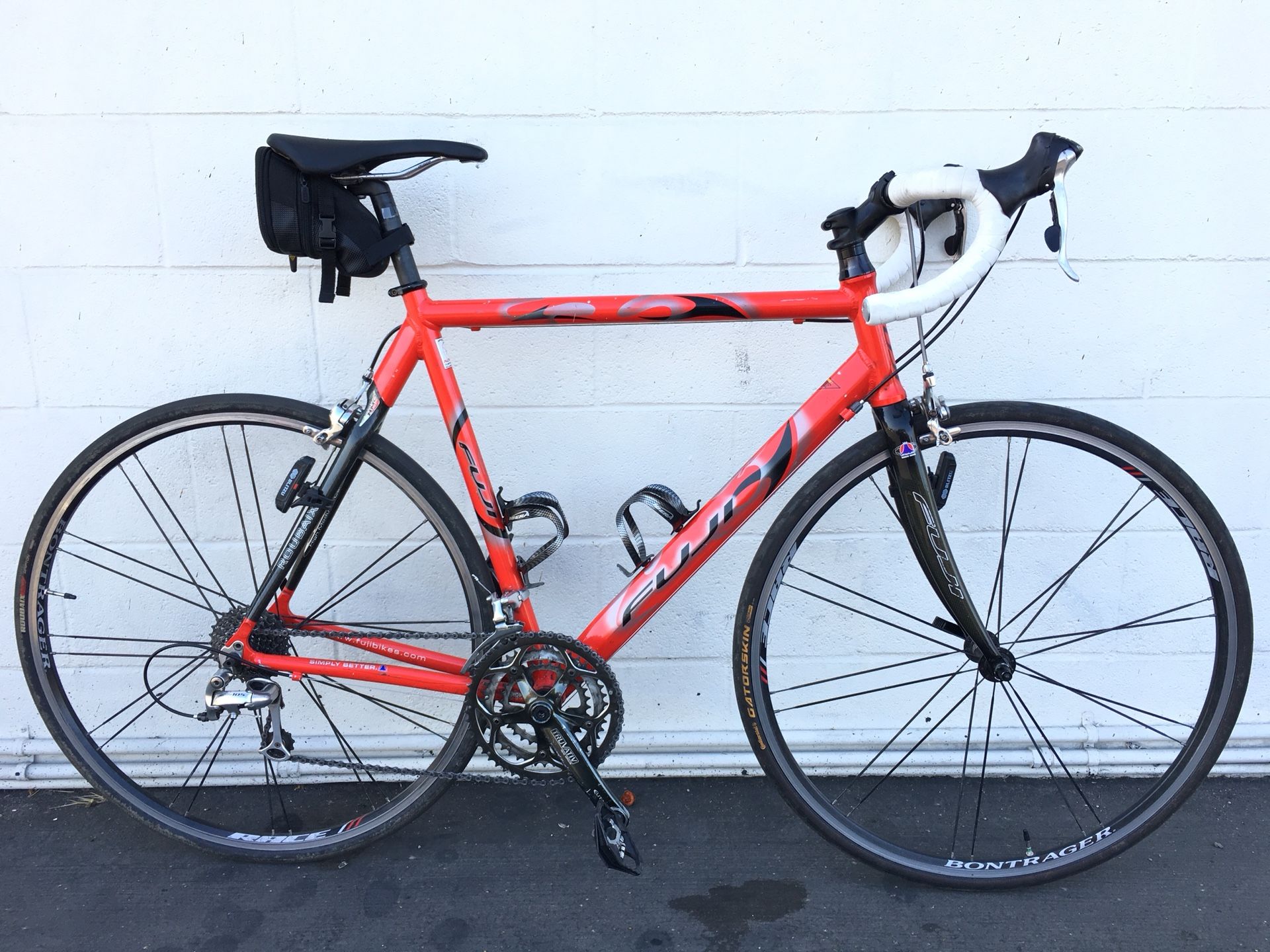 2005 Fuji Roubaix Pro 56cm with Extras