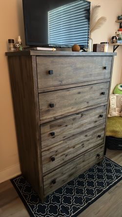 Bed frame/dresser set