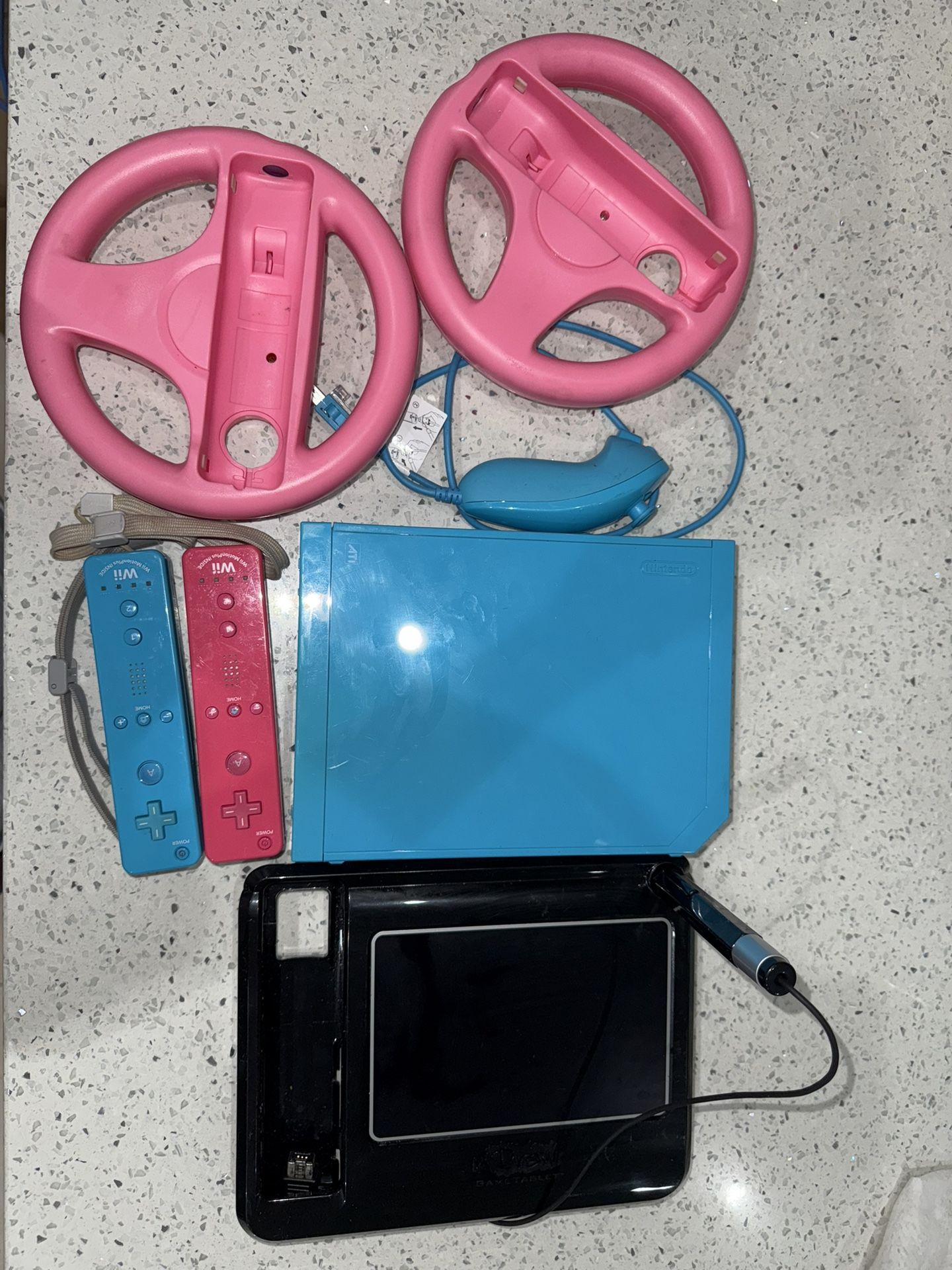 Nintendo Wii RVK S BAAG USZ Limited Edition Console - Blue BUNDLE