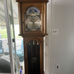 Grandfather/Grandmother Clock