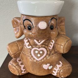 Vintage cookie jar