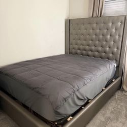 BUNDLE: Bed frame & Headboard, & Dresser