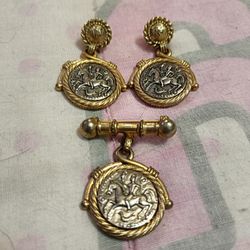 Vintage  Brooch/pin & Earrings Set