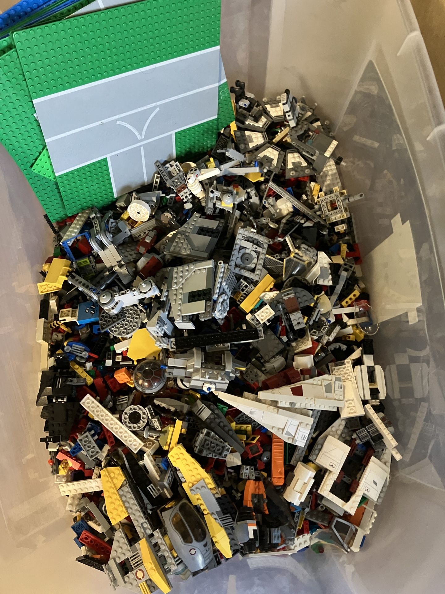 43lbs of Lego in a giant bin!