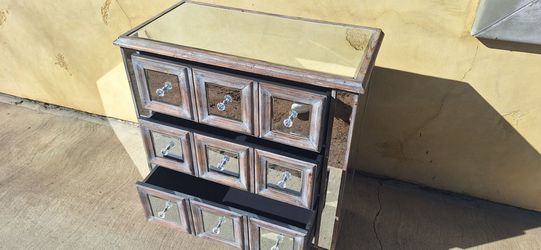 3 drawer cabinet