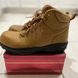 Boys Nike Boot 7 Youth