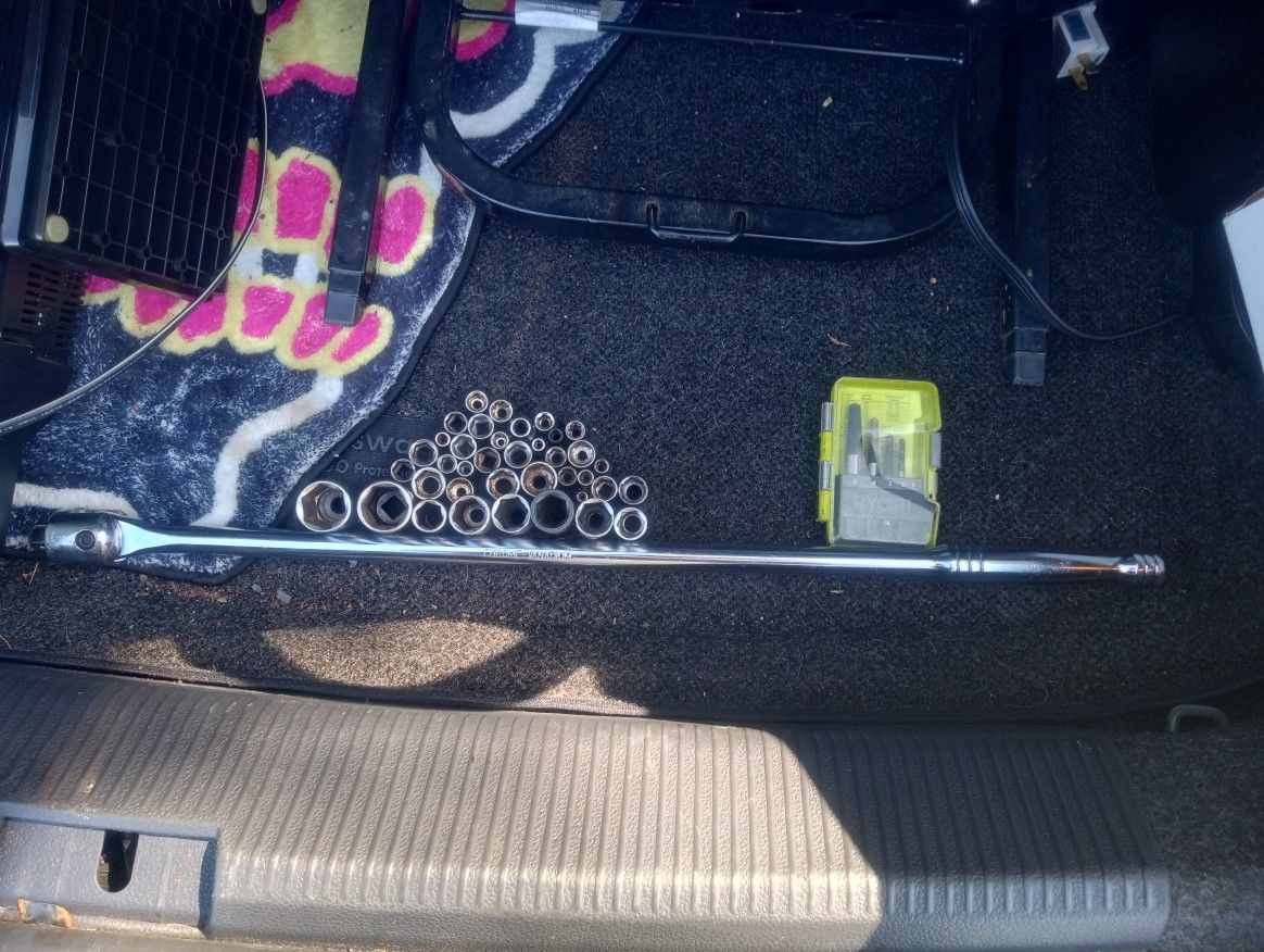 Breaker bar, Sockets And More