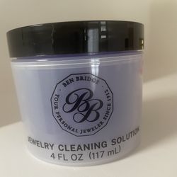 Jewelry cleaning solution