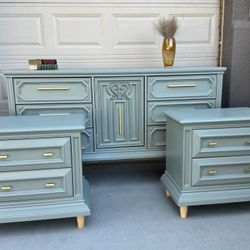 3 pc bedroom  set available 