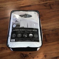 Royal Luxe White Down Comforter Queen Size