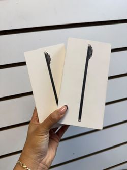 IPHONE 17 AIR 256GB UNLOCKED BRAND NEW