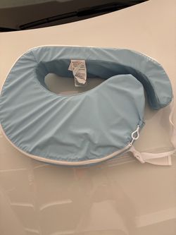 Breastfeeding pillow