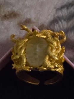 Medusa ring