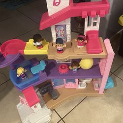 Little People Barbie Dream House 