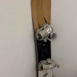Women’s Snowboard - New 