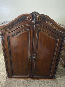 2 Piece Dresser