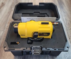 DEWALT Automatic Level Kit: Manual, 26X, 22 mm Aperture, 300 ft Working Range (Max), 3 Level Vials