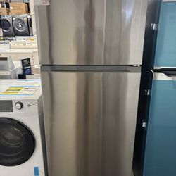 New FRIGIDAIRE Top Freezer Refrigerator