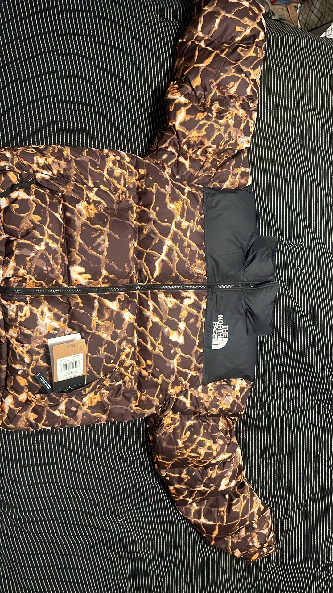 1996 Retro Nuptse Jacket Coal/brown Print