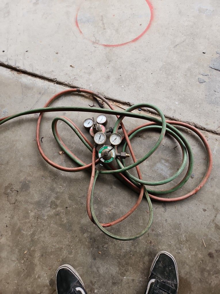 Acetylene Oxygen Gauges And Hoes