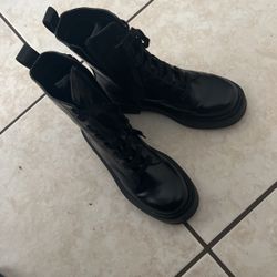 Synthetic Leather Boots For Women 