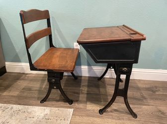Antique School Bench For Kids Great Condition/ We Deliver Depending On Distance For A Fee