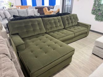 Sectional-Clearance-Brand new