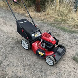 TB230 Troy Built Lawn Mower 