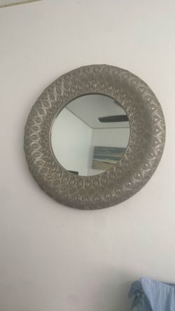 Circle Mirror