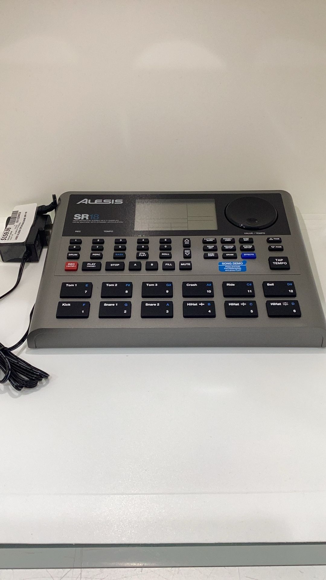 ALESIS SR-18