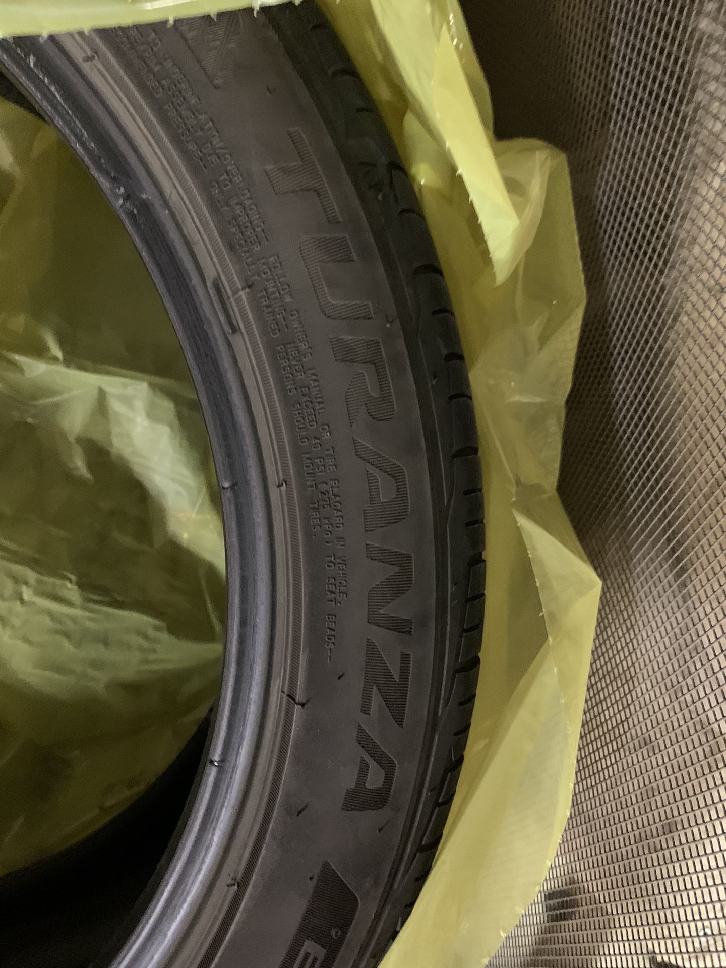 Used Turanza 215/45 R18